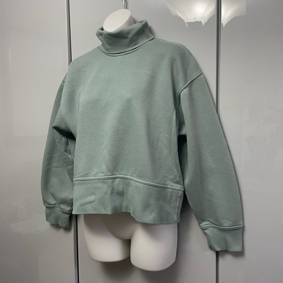 Zara Green pullover - Picture 2 of 3